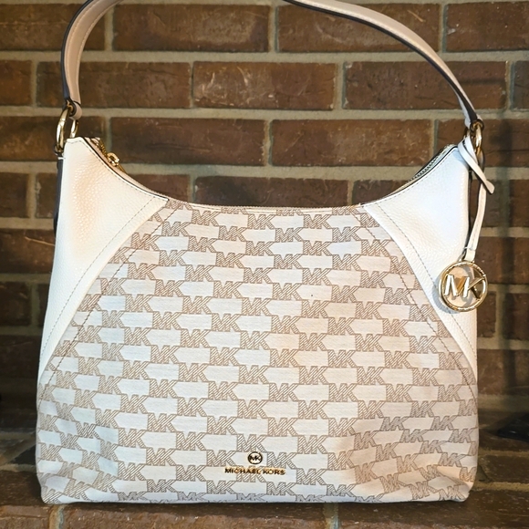 Michael Kors Aria Large Signature Logo Jacquard Shoulder Bag White Tan‎ - Picture 1 of 9